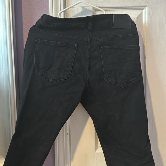 Men’s 32-30 Black Jeans - Picture 2 of 4